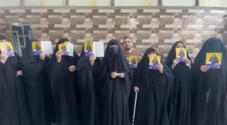 رسالة من أم الشهيد إلى الحاج أبو حسين الحميداوي (دام نصره):أم الشهيد والجريح : ا…