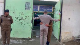 الحاج جعفر الحسيني – مدينة الصدر المتحدث العسكري لكتائب حزب الله الحاج جعفر الحس…