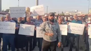 بالفيديوعصابات الجولاني الارهابية تطالب وتحرض على تهجير ابناء الشيعة من حي السيد…