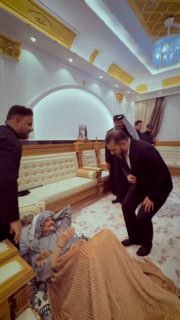 الشيخ خالد جبر العلي شيخ إمارة بني كعب في العالم العربي، لرئيس حركة حقوق حسين مؤ…