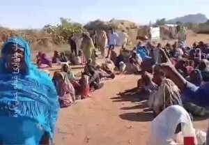 السودان: استغاثات من النساء النازحات من الفاشر: “لقد قتلوا جميع رجالنا ونهبوا ب…