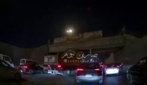 بالفيديو علق صهريج في نفق وزارة النقل بالعاصمة بغداد، مما تسبب في تكدس مروري….