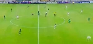 رياضةهدف الشرطة الذي أُلغي على الرغم من دخول الكرة. نادي الشرطة يسجل الهدف الأول…