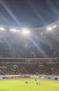 لبيك يا حسين .. هتافات الجمهور العراقي في الملعب بالفيديو  الجمهور العراقي يهز ا…