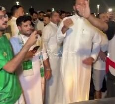 #بالفيديو الجماهير السعودية تعتدي على رؤساء روابط المنتخب العراقي جماعة دارك يال…
