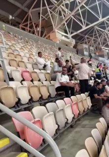 بالفيديو بدء توافد الجماهير العراقية لملعب الجوهرة لحضور مباريات المنتخب الوطني …