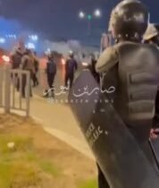 بالفيديومواطن بصري: لدينا اربعة نواب عن الحيانية يمثلوننا وتظاهراتنا احتجاجاً عل…