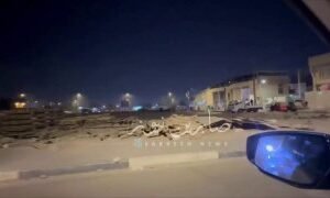 تحديثقوة أمنية تطارد متظاهرين في دور الشرطة والحيانية احتجاجاً على ملوحة المياه …