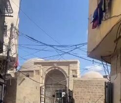 لاول مرة بعد الحرب.. رفع الاذان الكريم من مسجد ومقام هاشم بن عبد مناف جد الرسول …