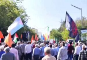 مباشرالعاصمة الايرانية طهران تشهد مسيرات كبيرة بعد صلاة الجمعة تضامناً مع فلسطين…