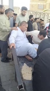 بالفيديومناوشات بين حماية محافظ ذي قار وعدد من جرحى الحشد الشعبي أثناء تظاهرة نظ…