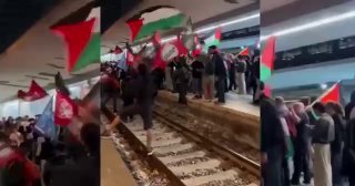 متظاهرون يغلقون محطة القطارات المركزية في العاصمة الألمانية برلين، تنديداً بالاع…