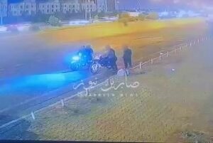 بالفيديو في ظل الانفلات الأمني،،، إلقاء القبض على عصابة في محافظة أربيل، قتلت شخ…