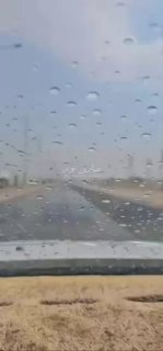 بالفيديو هطول أمطار متوسطة في المناطق الغربية من محافظة البصرة…