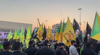 بالفيديو وصول أبناء كتائب حزب الله المنصورة إلى ساحة التحرير لإحياء الذكرى السنو…