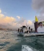 قوارب بحرية تحمل صورة شهيدنا الاقدس ضمن فعاليات احياء ذكرى الاستشهاد…