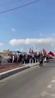 لبنان: المحبون يجددون العهد والبيعة لسماحة الشهيد الاقدس من أمام مرقده الطاهر…