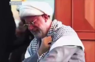 “مشاهد لحزن وبكاء أهالي البصرة لحظة سماع خبر استشهاد سيد الجنوب شهيدنا الاقدس رض…