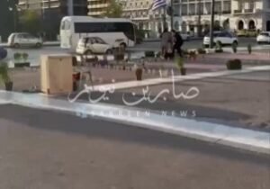 خبزوهم بالتواثي  #عاجـــــــــــــــل   اصابات بعد تعرض سياح صهاينة وسط أثينا له…