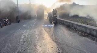 بالفيديو مسيرة صهيونية استهدافت دراجة نارية على طريق عين بعال جنوب لبنان، استشها…