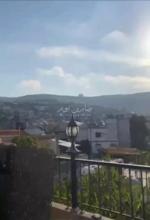 #عاجــــــــــــــــل طيران العدو الصهيوني ينفذ احزمة نارية على تلال علي الطاهر …