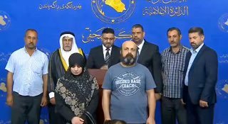 النائب رائد المالكي في مؤتمر صحفي عقد في البرلمان مع عوائل الشباب المحتجزين في ا…