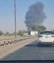 بالفيديوارتفاع عمود دخان كثيف من شقق منطقة الشعب شمال شرق بغداد اثر اندلاع حريق …