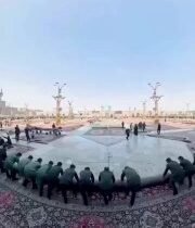 من أجمل ماتشاهد فرش أكبر سجادة (144 متر مربع) في حرم الإمام الرضا عليه السلام…