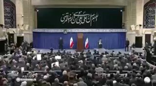 الامام الخامنئي (دام ظله): الذين يقولون لماذا لا نذهب باتجاه المفاوضات المباشرة …