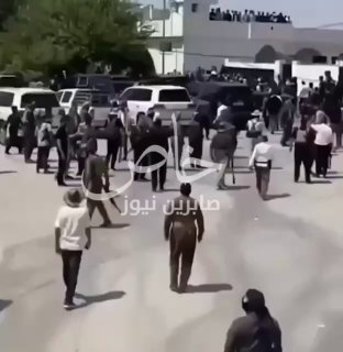 وصول المئات من ابناء عشيرة الهركية لمضيف خورشيد الهركي بالسلاح والعجلات #عاجل  م…