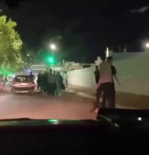 بالفيديو المتداول تحرش باحد النساء في محافظة نينوى يؤدي الى اندلاع مشاجرة…