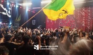 بالفيديو موكب انصار الإمام عمود ١٥٤ طريق كربلاء المقدسة، راية الكتائب المنصورة ب…