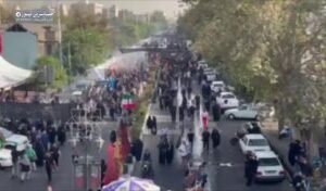 الجمهورية الإسلامية الإيرانية مسيرات العزاء الحسيني بشوارع العاصمة طهران…