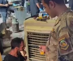 لوحة حسينية حين يلتقي الواجب بالإنسانية…