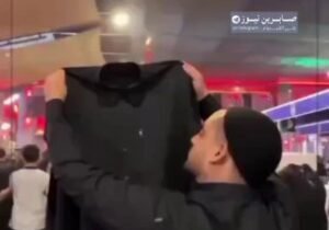 الزيارة الاربعينية قميص الشهيد نيما رجب بور رئيس التحرير في التلفزيون الايراني ا…