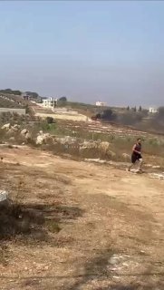 مشاهد من العدوان الصهيوني الذي استهدف عجلة في بلدة عيناثا جنوب لبنان، انباء اولي…