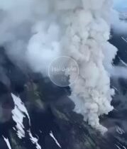 بالفيديو زلزال روسيا يتسبب في ثوران بركان كراشينينيكوف بشبه جزيرة كامتشاتكا…