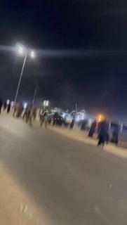 بالفيديو اندلاع اشتباكات مسلحة بين الشرطة الاتحادية وفصيل مسلح وسط محافظة السماو…