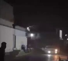 بالفيديو فوضى السلاح وغياب القانون داخل الإقليم نزاع عشائري مسلح في المناطق السك…