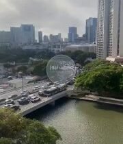 امريكا هروب جماعي في هاواي قبل التسونامي المتوقع أن يضرب خلال ساعتين. تسونامي مد…