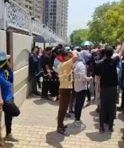 بالفيديوتظاهرات غاضبة للمواطنين امام مبنى وزارة الكهرباء ببغداد تنديداً بالقطع ا…