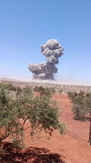 بالفيديوانفجار هائل في محافظة ادلب السورية….