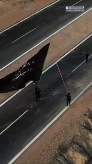 زوار الامام الحسين (ع) يواصلون المسير من أقصى جنوب العراق صوب محافظة كربلاء المق…