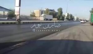 بالفيديو أرتال لعصابات الجولاني الارهابية في طريقها نحو مدينة السويداء  بالفيديو…