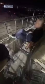 ترند العراق فاجعة الكوت ، تحت عنوان (هيج يدير عملية الانقاذ عن بعد) رجل على رجل …