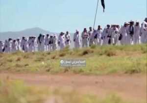 هلا بزوار الحسين مشاية زوار الجمهورية الاسلامية الايرانية يواصلون المسير لأكثر …