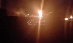 سوريا المحتلة: عصابات الجولاني المطبعة تحرق محال وبيوت الدروز المدنيين في قرية ا…