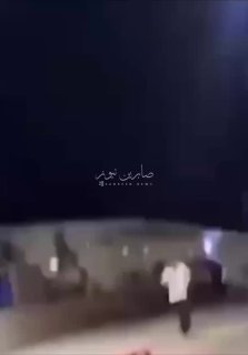 لحظة استهداف حقل نفطي بهجوم من طائرة مسيرة في دهوك اولي: استهداف حقل نفطي بدهوك …