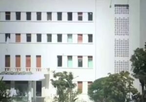 مشاهد اخرى من الغارة الصهيونية على قصر حكومة الجولاني…