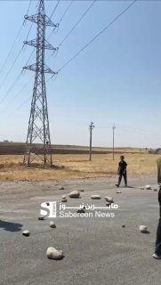 بالفيديوالمتظاهرون المطالبون بحقوقهم المسروقة من قبل القجقجي مسعود برزاني، اغلقو…